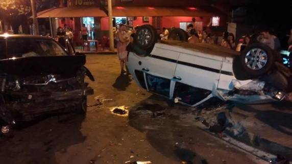 O acidente ocorreu na noite deste domingo em Santa Rosa