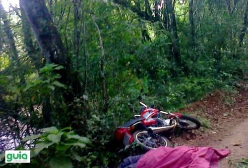cidente ocorreu na estrada entre as localidades de Lajeado Grande e Esquina Torquinst