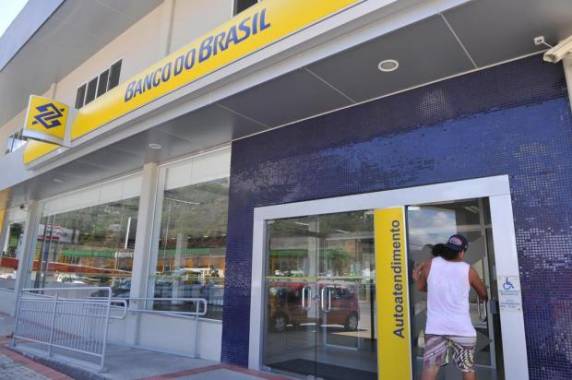 Depois de acertar a mulher, que morreu no hospital, homem disparou contra o próprio peito e também morreu