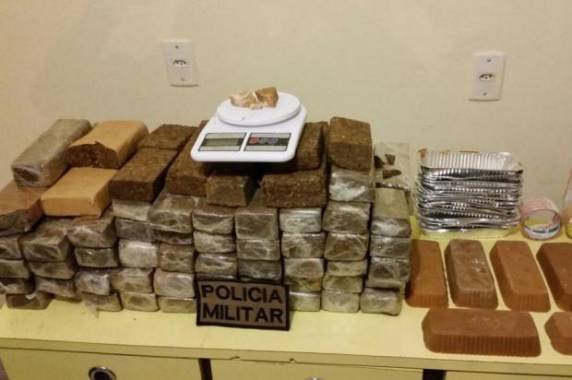 Durante a manhã já foram feitas 15 prisões e apreendidos cerca de 100 quilos de drogas