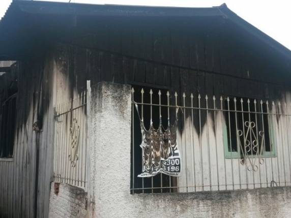 Residência fica próxima ao local onde 2 

casas pegaram fogo na quinta (12)