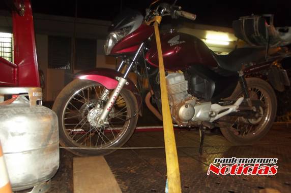 A emboscada se deu na noite deste sábado, o homem 

foi agredido com uma paulada