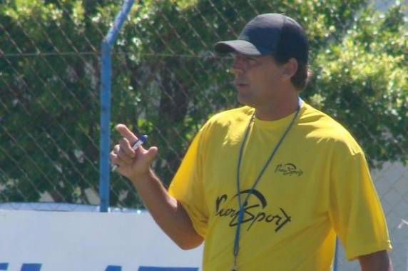 Além de colegas do título de 1991, como 

Itá, o prefeito de Criciúma lamenta o falecimento do ídolo