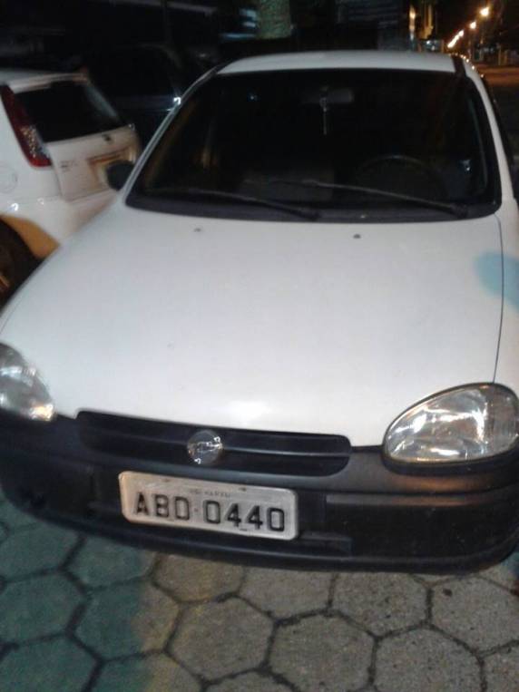 Este foi o segundo veículo 

recuperado pela PM na noite deste domingo (1º)