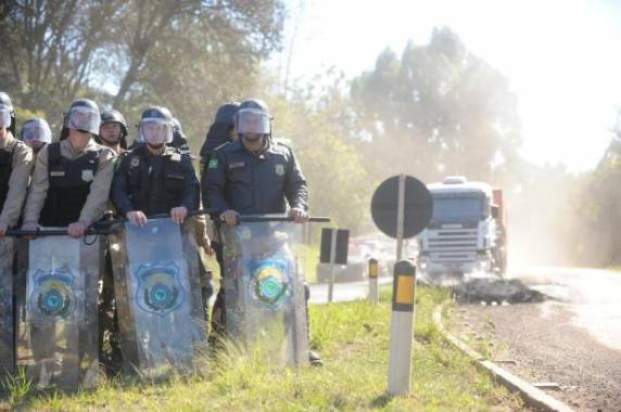 Segundo advogado, acusação de que ele teria ameaçado outros caminhoneiros é 