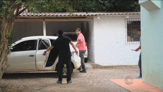 Condutor que matou e 

fugiu do local do acidente apresentou-se na tarde desta terça-feira à polícia de Santa Maria