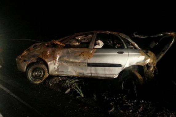 Motorista estava sozinho no carro e morreu na hora