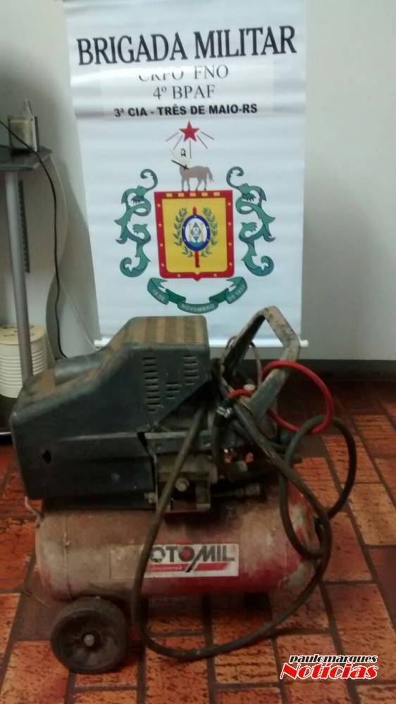 Equipamento foi abandonado na rua Medianeira