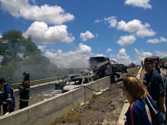 Acidente aconteceu no momento da liberação da via fechada pelo MST