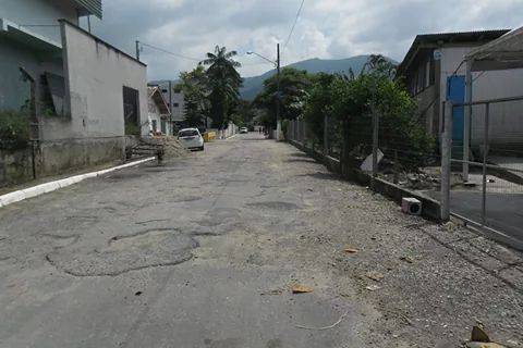 A rua está ficando 

intransitável 