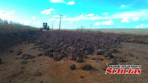 Segundo motoristas a estrada não foi bem compactada 
