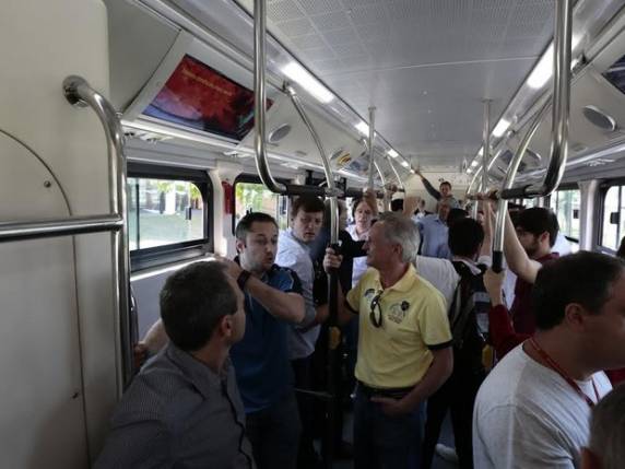 Com autonomia para circular por 250 km, veículo fará 30 viagens por dia