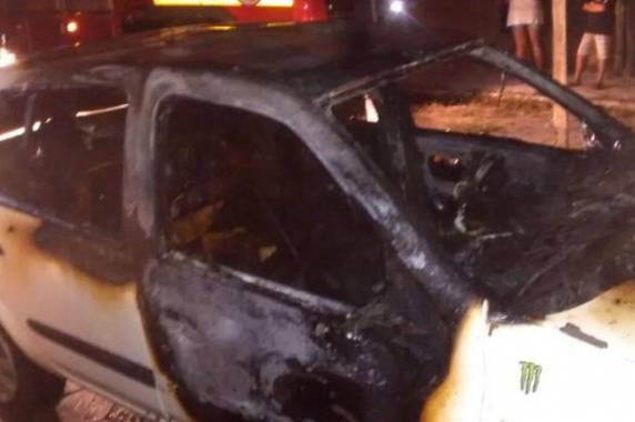 O Corpo de Bombeiros suspeita que o fogo tenha sido criminoso