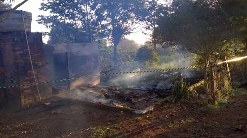 Outra casa havia sido consumida pelo fogo no mês passado em Tiradentes do Sul