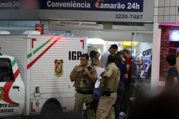 Tiago Cordeiro, o 

Calcinha, foi atingido em um posto de combustíveis