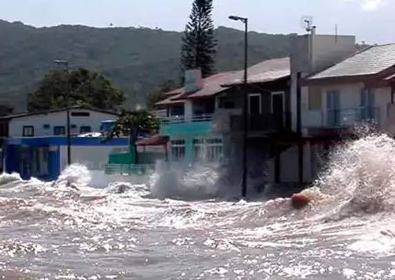 Fato ocorreu na tarde desta segunda-feira e assustou moradores
