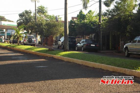 O roubo ocorreu em um bar próximo ao Posto Cotrimaio