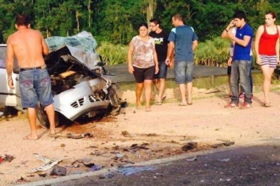 Acidente aconteceu próximo ao trevo de acesso a Corupá, por volta das 17h de domingo