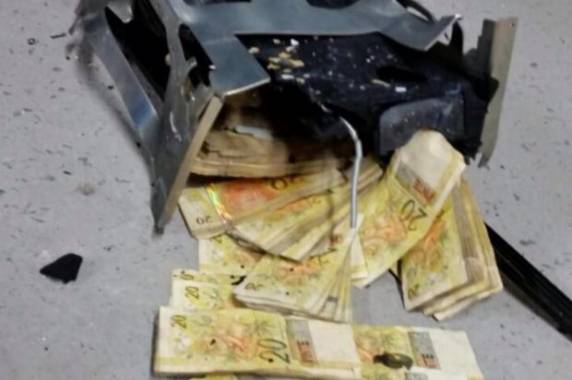 Depois da Oxford, bandidos invadiram um posto de combustíveis no mesmo bairro