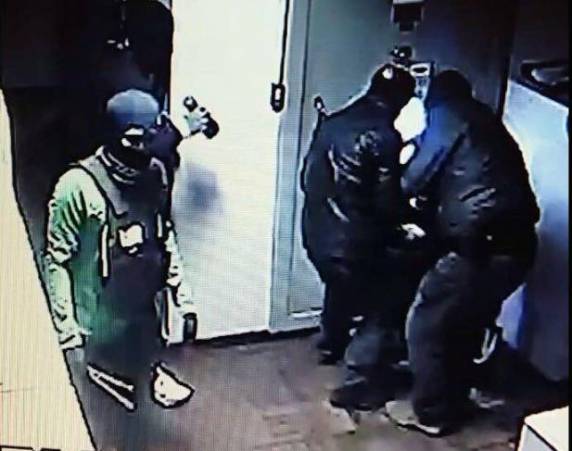 Quadrilha armada e encapuzada explodiu cofre em Seara, no Oeste catarinense