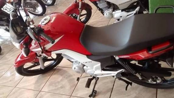 Moto CG Titan 150 EX, placa de Tenente Portela IWF-6071
