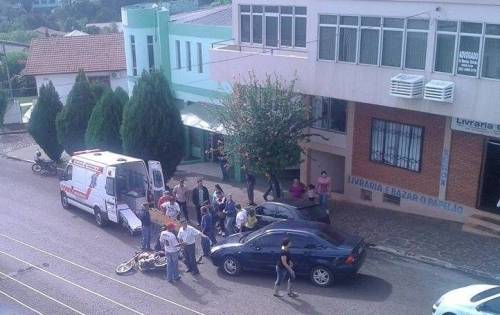 Colisão aconteceu na manhã desta segunda-feira
