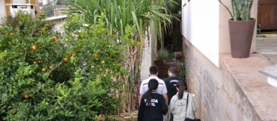 Dois jovens foram encontrados 

mortos na tarde da terça-feira, dia 19