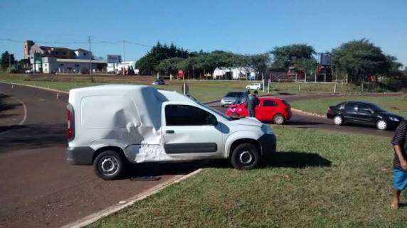 Acidente ocorreu no trevo de acesso ao município