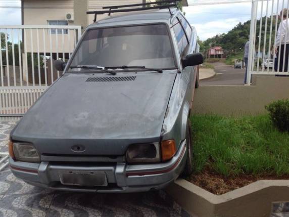 Polícia Militar (PM) acredita que veículo estava estacionado sem freios
