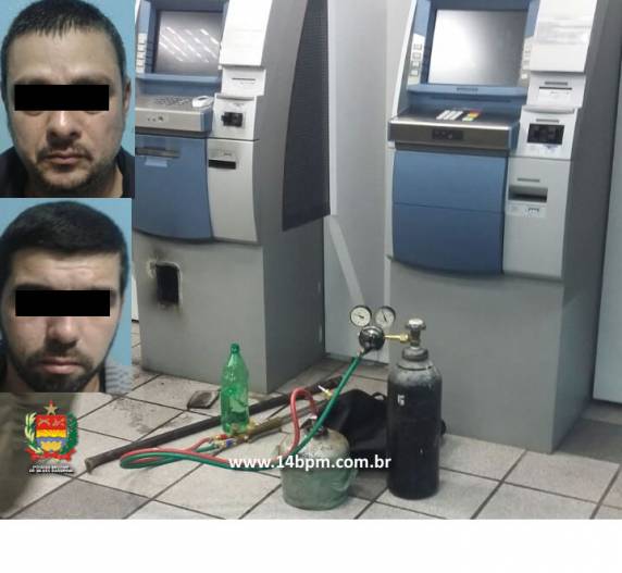 Homens foram presos em flagrante