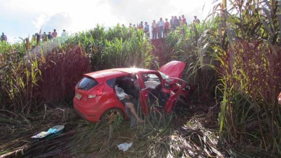 Ambos 

os feridos eram ocupantes do Fiesta