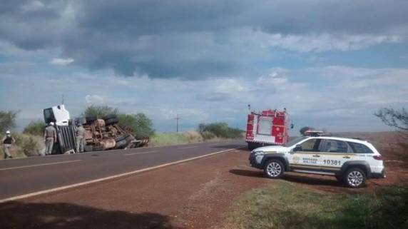Veículo transportava farinha de trigo