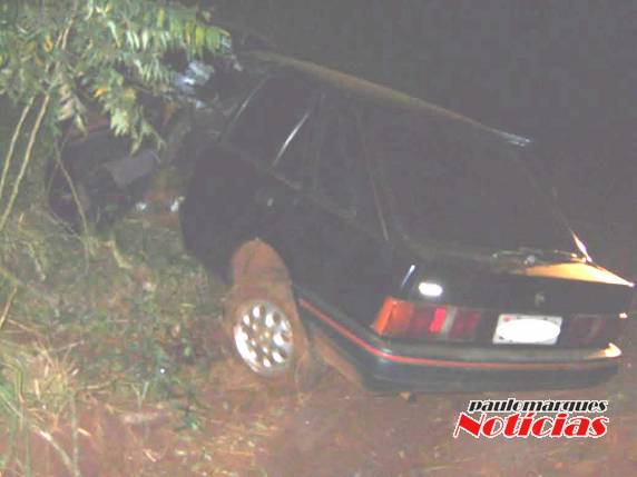 O homem viajava sozinho em um automóvel