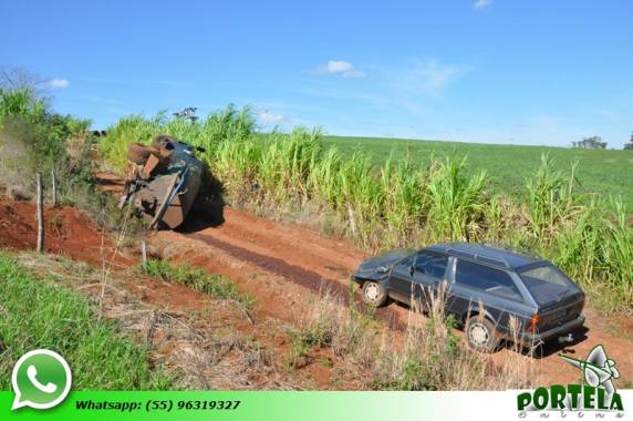 Caminhão tombou e deixou estrada interditada