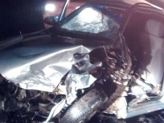 Colisão entre dois Gols ocorreu na BR-280 na 

madrugada deste sábado