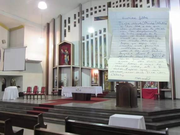Recém-nascida foi deixada em Palhoça, SC, com carta escrita pela mãe