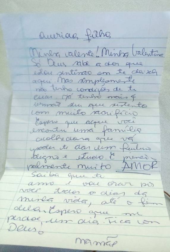 Recém-nascida foi deixada em Palhoça, SC, com carta escrita pela mãe