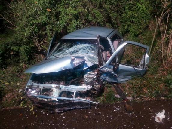 Batida aconteceu no fim da noite de sábado (20) na 

BR-282, em Xanxerê