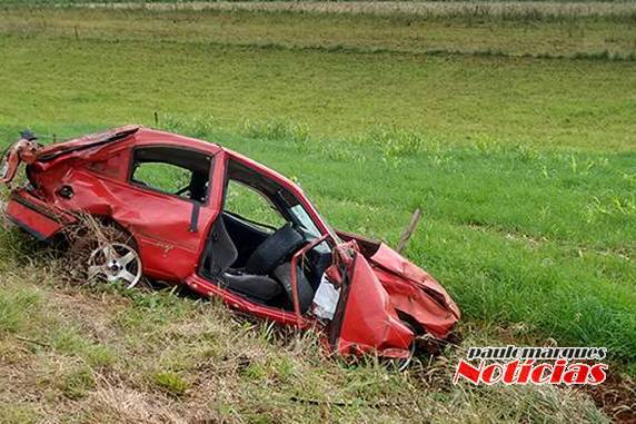 O 

motorista teve ferimentos leves