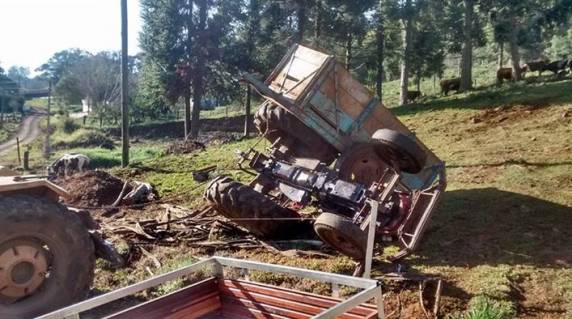 Acidente aconteceu na manhã deste domingo na zona rural de Concórdia