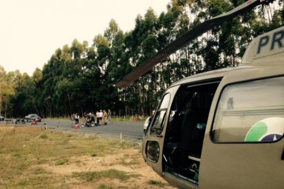 Colisão aconteceu na 

estrada Rio do Morro, no bairro Paranaguamirim, na tarde deste domingo