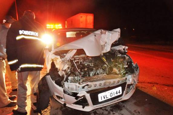 Acidente ocorreu por volta da meia-noite deste domingo na rodovia BR 285, distante três quilômetros do Posto da PRF. 

Condutor do Focus Sedan foi conduzido em estado grave ao HCI