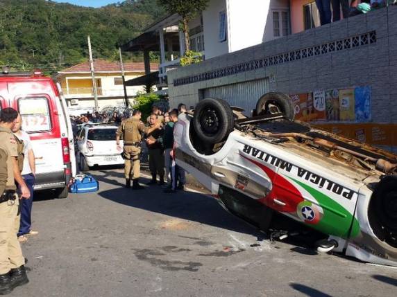 Helicóptero Arcanjo foi usado em resgate na Grande Florianópolis