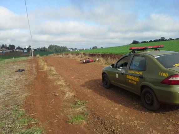 Após roubo no Mercado São Cristóvão, dupla de motociclistas armados é presa em flagrante pela Brigada 

Militar