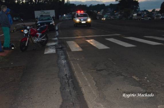 A moto colidiu em um caminhão no município de Sarandi