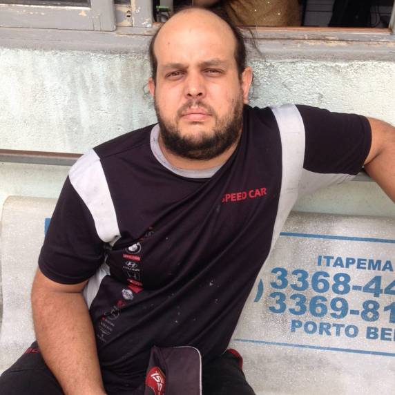 Porte ilegal de arma de fogo e munições levaram homem pra 

cadeia