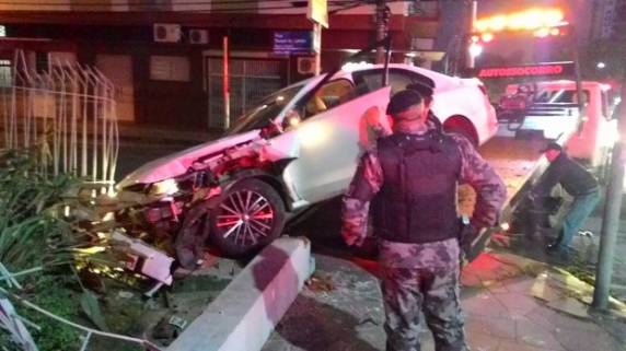 Motorista não tinha condições de fazer o teste do etilômetro, segundo a Brigada Militar