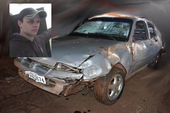 Diones Retzlaff, 25 anos capotou o 

automóvel GM Kadett na Linha Timbará, interior do município