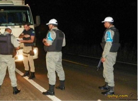 Foi por volta das 19h45min, de domingo (26) na BR 285