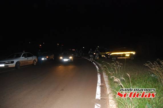 Policiais permaneceram no trevo da BR-472